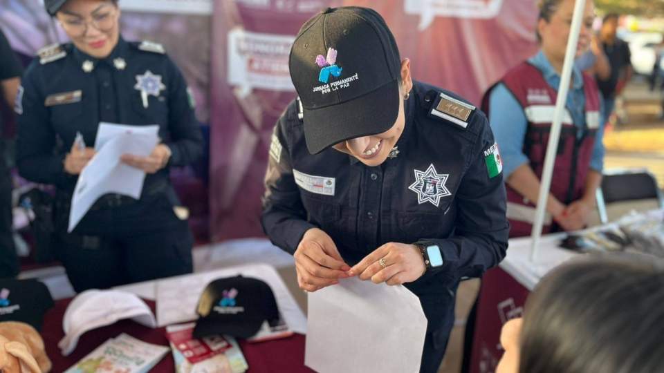 Acerca “Sonora Atiende” programas preventivos a colonias de Hermosillo